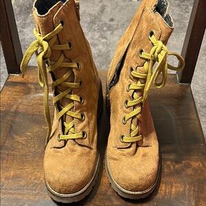 Brown Lace-Up Women's Boots